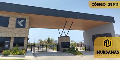 CÓDIGO INTERNO: 25911 - CANON INCLUYE ADMINISTRACIÓN. CASA CONSTA DE 3 ALCOBAS, 4 BAÑOS, ALCOBA DE SERVICIO, SALA COMEDOR, PUNTO DE CONEXIÓN PARA AIRES, CAJA DE COMUNICACIÓN PARA SISTEMA DE VIVIENDA INTELIGENTE, ESTUFA A GAS, COCINA INTEGRAL, TERRAZA INTERNA, PISO DE PORCELANATO Y CIELO RASO DRYWALL. ADEMÁS, CUENTA CON 2 GARAJES Y SE ENCUENTRA UBICADA CERCA DE VÍAS PRINCIPALES, PARQUES, COLEGIOS, UNIVERSIDADES, SUPERMERCADOS, TRANSPORTE PÚBLICO E IGLESIAS.