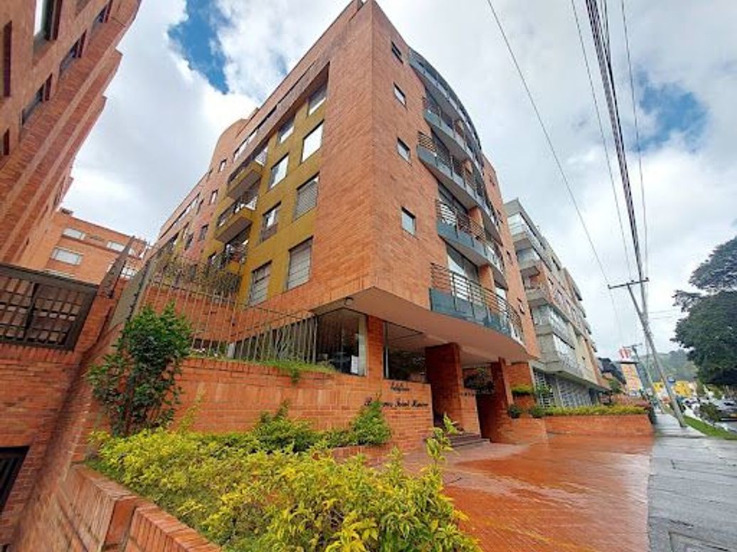 Apartamento de 3 alcobas en venta en Molinos Norte, Bogotá, 173 m² · foto 2 de 20