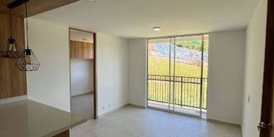 se arrienda apartamento para estrenar en Rionegro sector el porvenir, primer piso cuenta con dos alcobas, parqueadero privado, unidad cerrada, portería 24 horas, facilidad de transporte