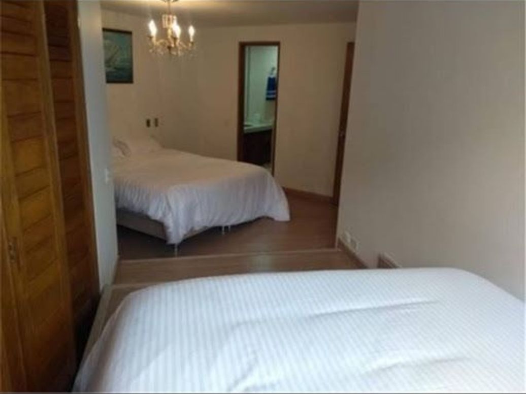 Apartamento de 2 alcobas en venta en Santa Barbara Oriental, Bogotá, 135 m² · foto 6 de 11