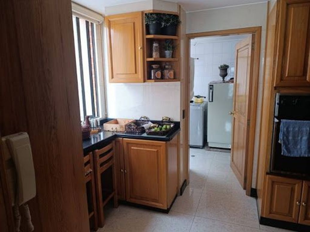 Casa de 3 alcobas en venta en La Carolina, Bogotá, 211 m² · foto 9 de 20