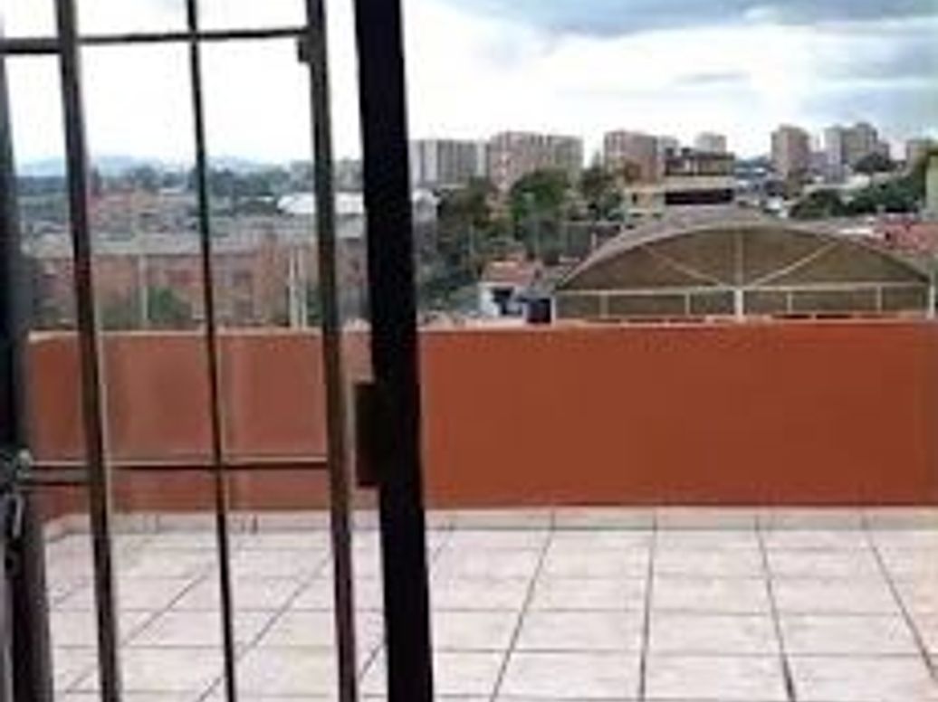 Apartamento de 3 alcobas en venta en Urbanización Bavaria Castilla, Bogotá, 145 m² · foto 5 de 10