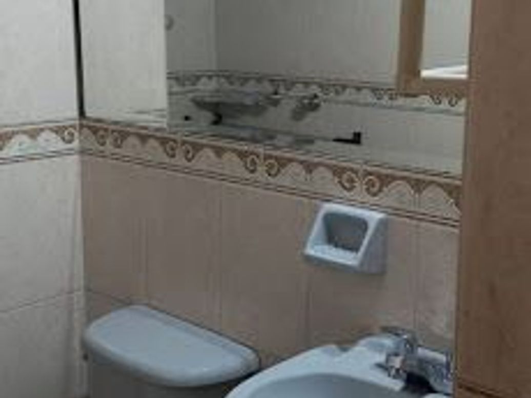 Apartamento de 3 alcobas en venta en Urbanización Bavaria Castilla, Bogotá, 145 m² · foto 2 de 10