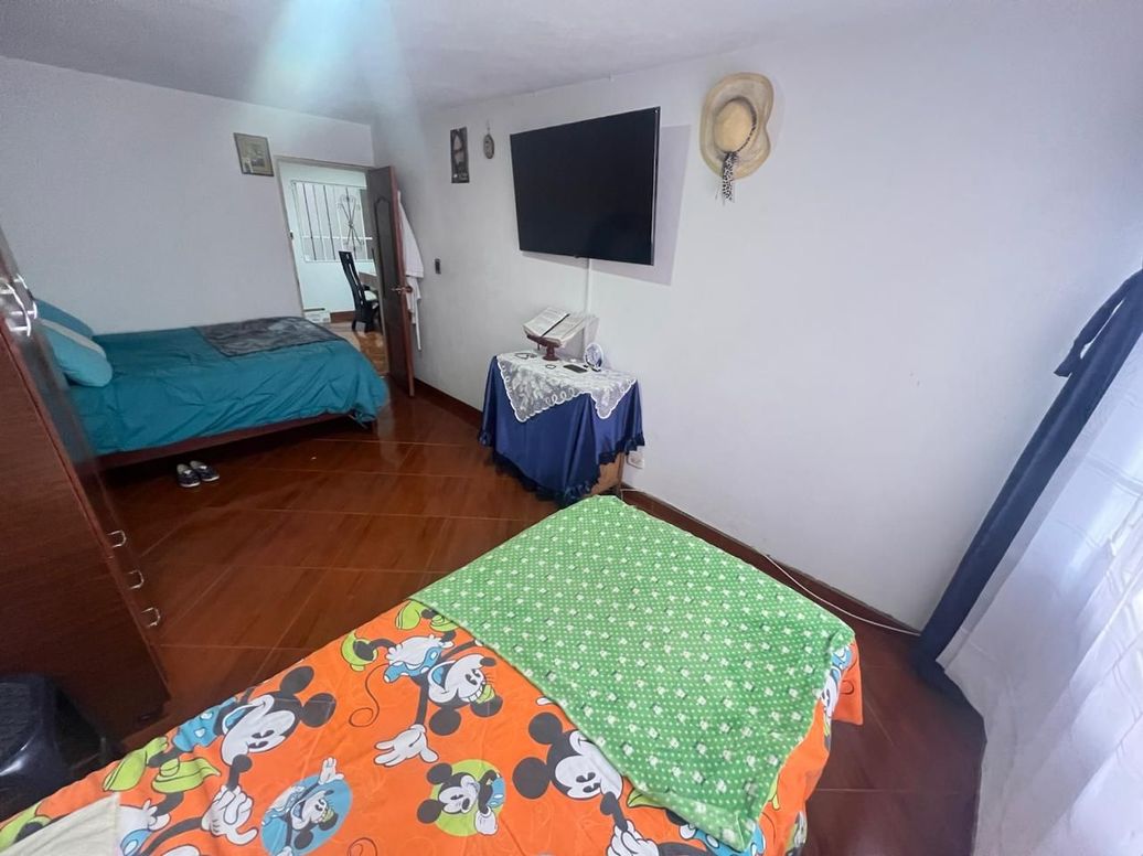 Casa de 6 alcobas en venta en La Cabaña, Bogotá, 288 m² · foto 11 de 20