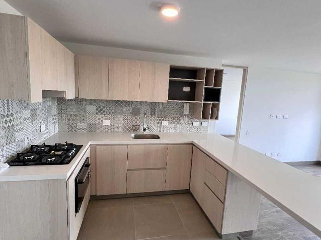 Apartamento de 2 alcobas en venta en Casa Blanca, Bogotá, 65 m² · foto 2 de 20