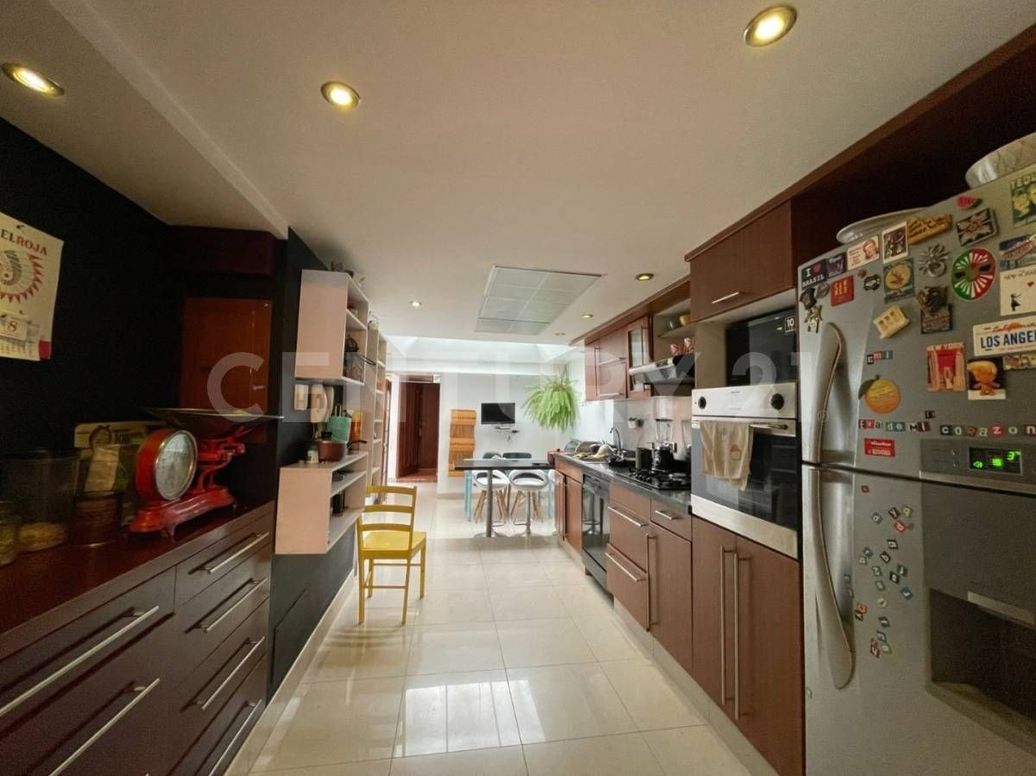 Casa de 3 alcobas en venta en Puente Largo, Bogotá, 210 m² · foto 2 de 19