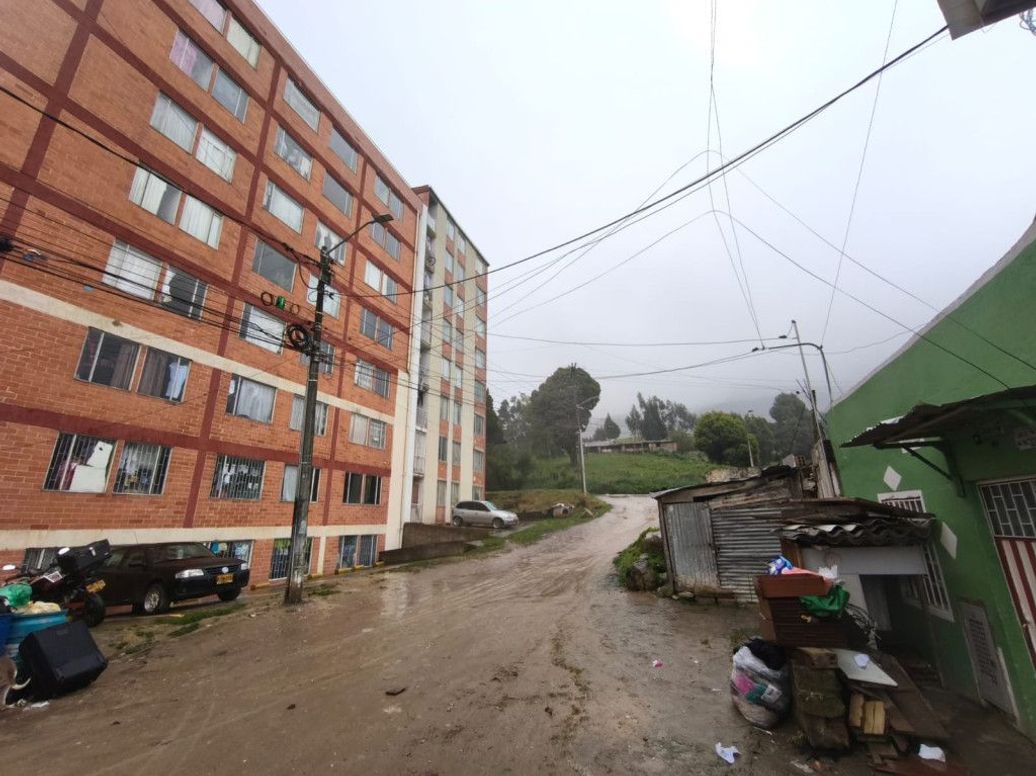 Apartamento de 2 alcobas en venta en La Flora, Bogotá, 35 m² · foto 3 de 16