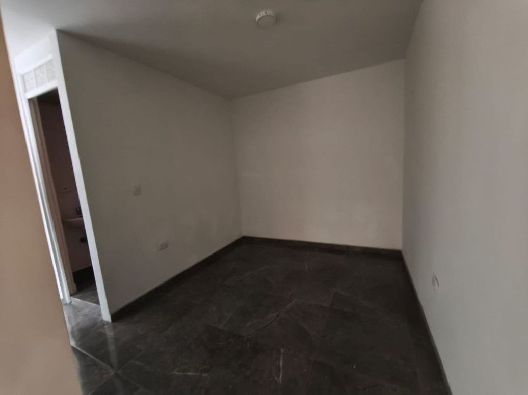 Apartamento de 2 alcobas en venta en La Flora, Bogotá, 35 m² · foto 7 de 16