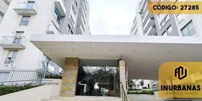 CÓDIGO INTERNO: 27258. APARTAMENTO CONSTA DE COCINA INTEGRAL, SALA COMEDOR, BLACKOUTS Y CLÓSETS EN AMBAS ALCOBAS, ESTUDIO, ÁREA DE LABORES, PISO EN PORCELANATO, LOZA EN CONCRETO. EL CONJUNTO CUENTA CON VIGILANCIA 24/7, PARQUE INFANTIL, PARQUEO DE VISITANTE, CAFETERÍA, GIMNASIO, SALÓN SOCIAL, ZONA BBQ, TEATRINO, CANCHA DE FÚTBOL, PISCINA, GARAJE CUBIERTO, ASCENSOR, CITÓFONO. CERCA A VÍA PRINCIPAL, PARQUES, COLEGIOS, SUPERMERCADOS, UNIVERSIDADES, TRANSPORTE PÚBLICO E IGLESIA.