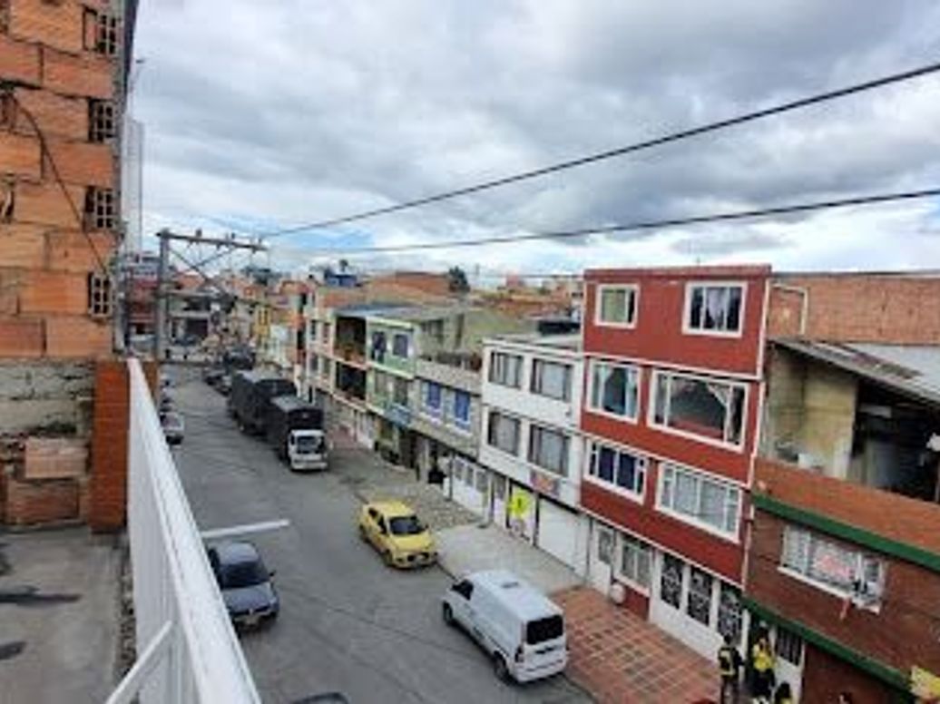 Casa de 9 alcobas en venta en Boita, Bogotá, 336 m² · foto 4 de 15