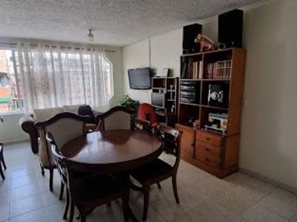 Casa de 9 alcobas en venta en Boita, Bogotá, 336 m² · foto 12 de 15