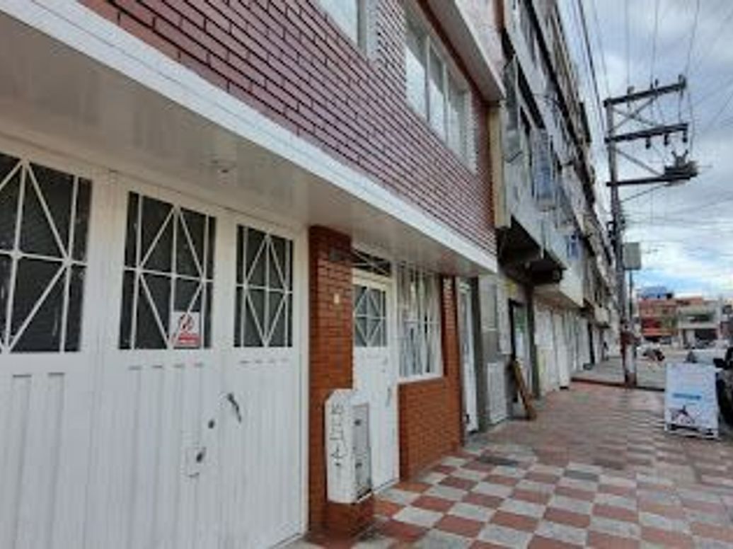 Casa de 9 alcobas en venta en Boita, Bogotá, 336 m² · foto 14 de 15