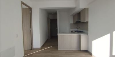 Ubicado en el encantador sector Porvenir, en Rionegro, este apartamento es ideal para quienes buscan un entorno tranquilo y agradable, rodeado de naturaleza y con acceso fácil a lo mejor que ofrece la región. La unidad se caracteriza por su ambiente acogedor y familiar, perfecto para disfrutar de una vida cómoda y en armonía con el entorno.

Código inmobiliaria: 9350622
