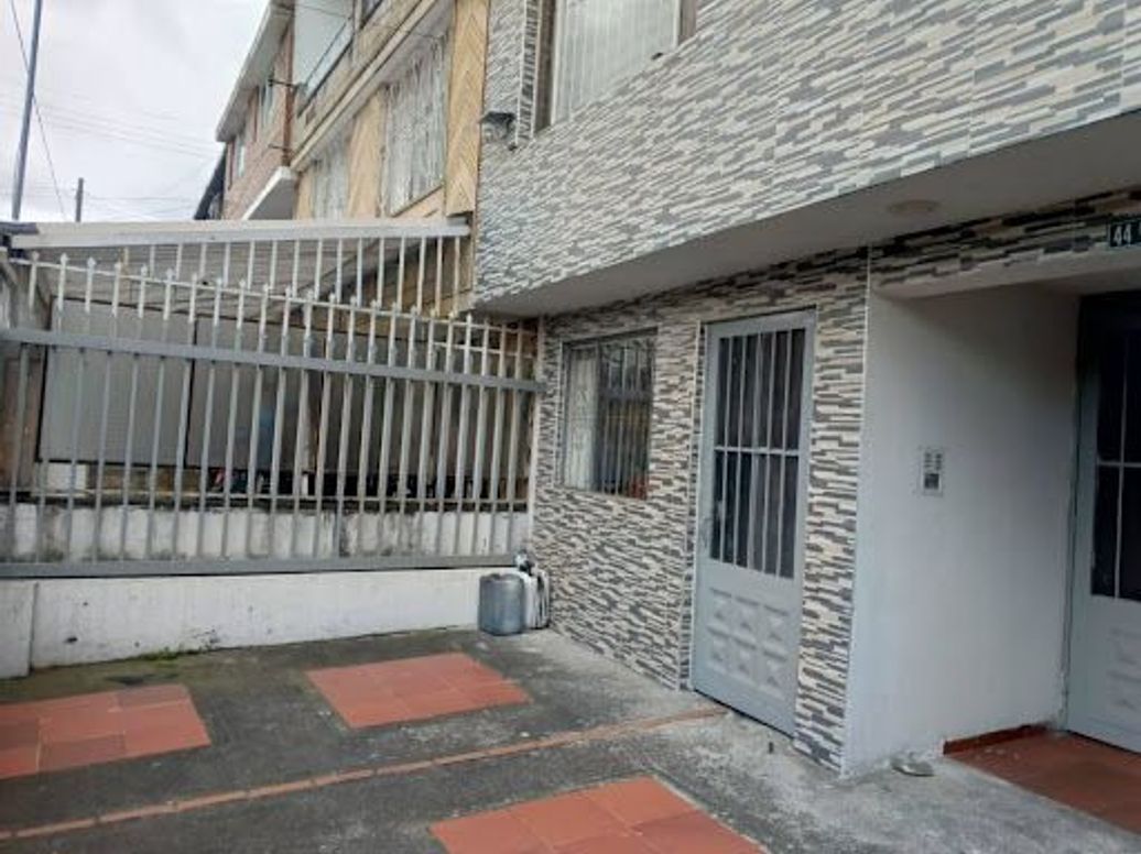 Apartamento de 2 alcobas en venta en San Francisco, Bogotá, 72 m² · foto 2 de 20