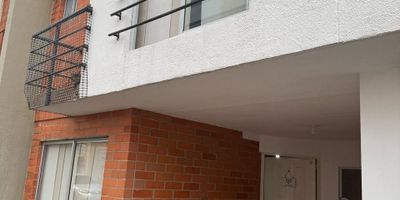 Oportunidad de inversion casa de dos niveles, a poco minutos del centro de pereira 91 m2 costruidos, se encuentra en una de las zonas de mayor valorizacion del area metropolitada de dosquebradas.

contactanos y agenda tu visita.