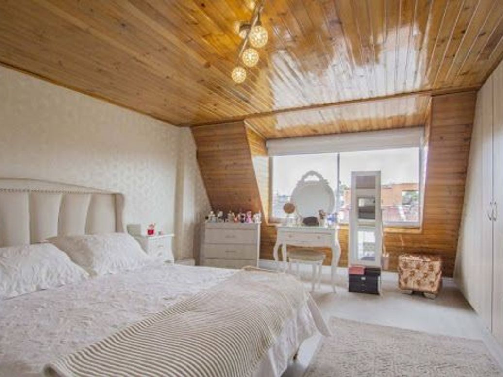Casa de 8 alcobas en venta en Americas Occidental, Bogotá, 280 m² · foto 6 de 20