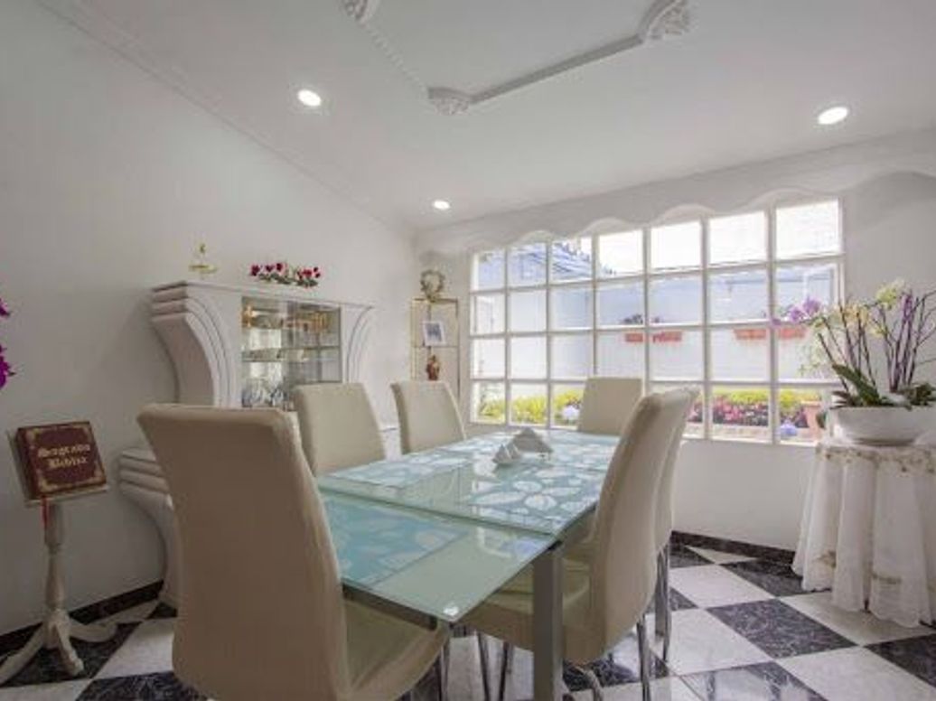 Casa de 8 alcobas en venta en Americas Occidental, Bogotá, 280 m² · foto 19 de 20