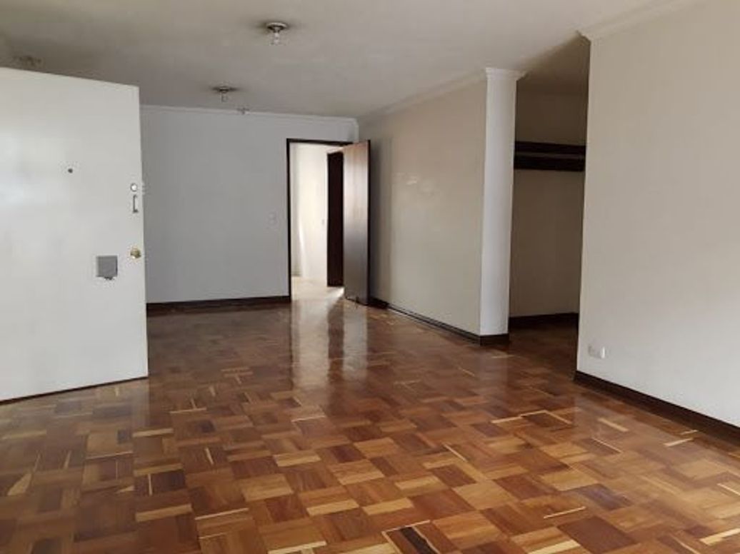 Apartamento de 4 alcobas en venta en Teusaquillo, Bogotá, 150 m² · foto 16 de 19