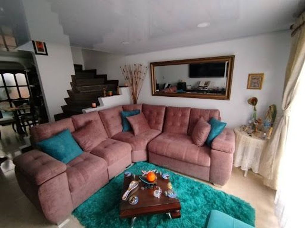 Casa de 3 alcobas en venta en Villas De Granada, Bogotá, 94 m² · foto 4 de 20