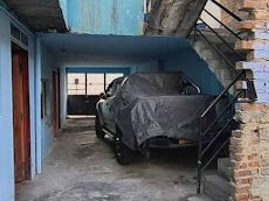 Casa de 10 alcobas en venta en San Antonio De Bosa, Bogotá, 300 m² · foto 3 de 20