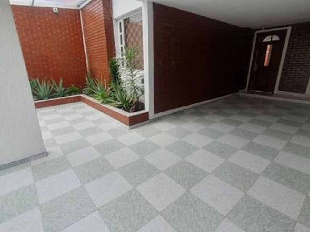 Casa en arriendo en Americas Occidental, Bogotá · foto 2 de 20