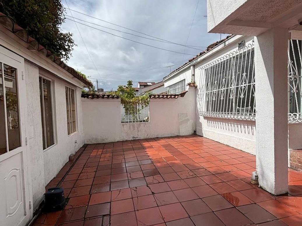Casa de 6 alcobas en venta en Prado Veraniego Sur, Bogotá, 330 m² · foto 13 de 18