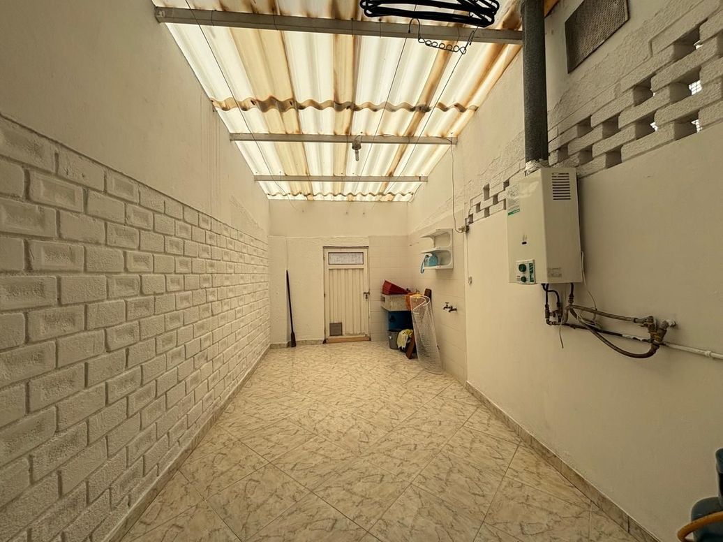 Casa de 6 alcobas en venta en Prado Veraniego Sur, Bogotá, 330 m² · foto 3 de 18