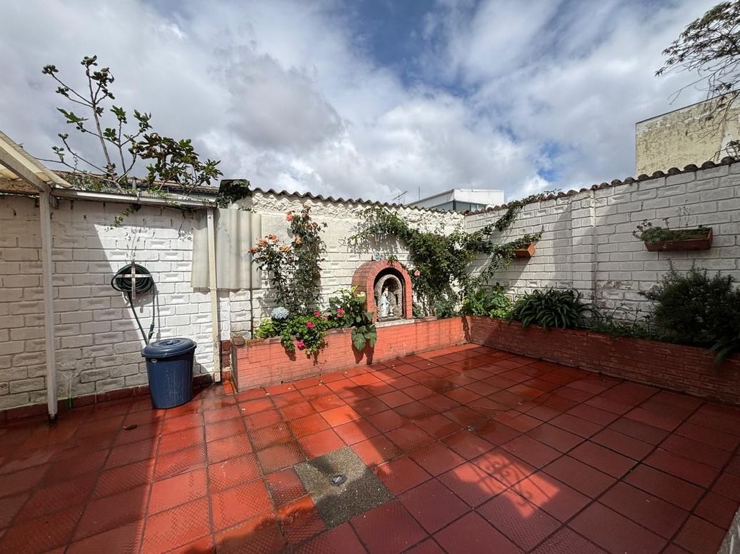 Casa de 6 alcobas en venta en Prado Veraniego Sur, Bogotá, 330 m² · foto 15 de 18