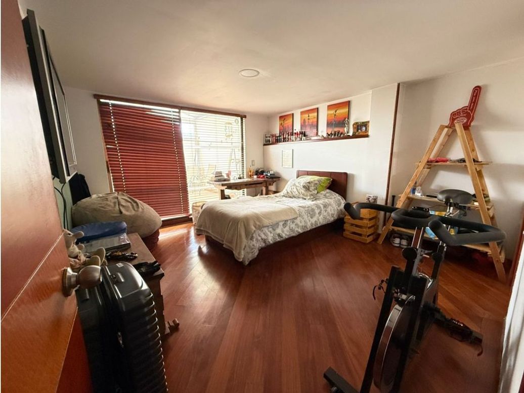 Casa de 3 alcobas en venta en La Esmeralda, Bogotá, 239 m² · foto 17 de 20