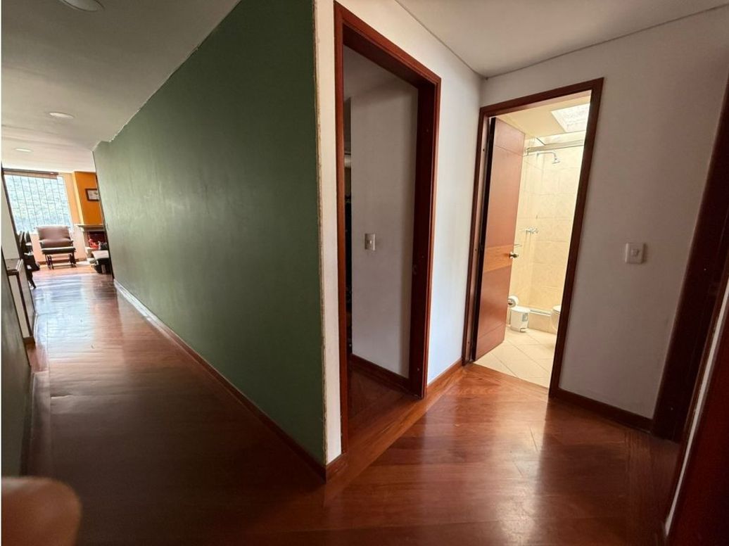 Casa de 3 alcobas en venta en La Esmeralda, Bogotá, 239 m² · foto 16 de 20
