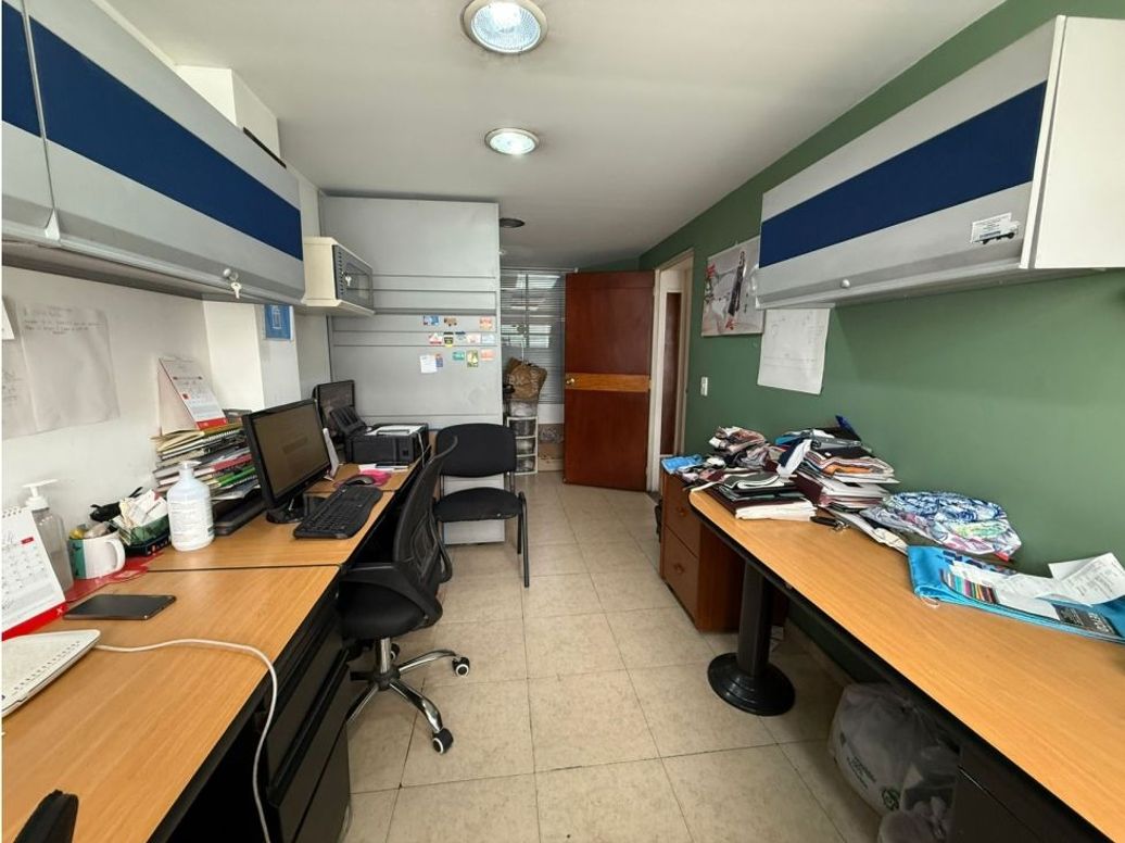Casa de 3 alcobas en venta en La Esmeralda, Bogotá, 239 m² · foto 4 de 20