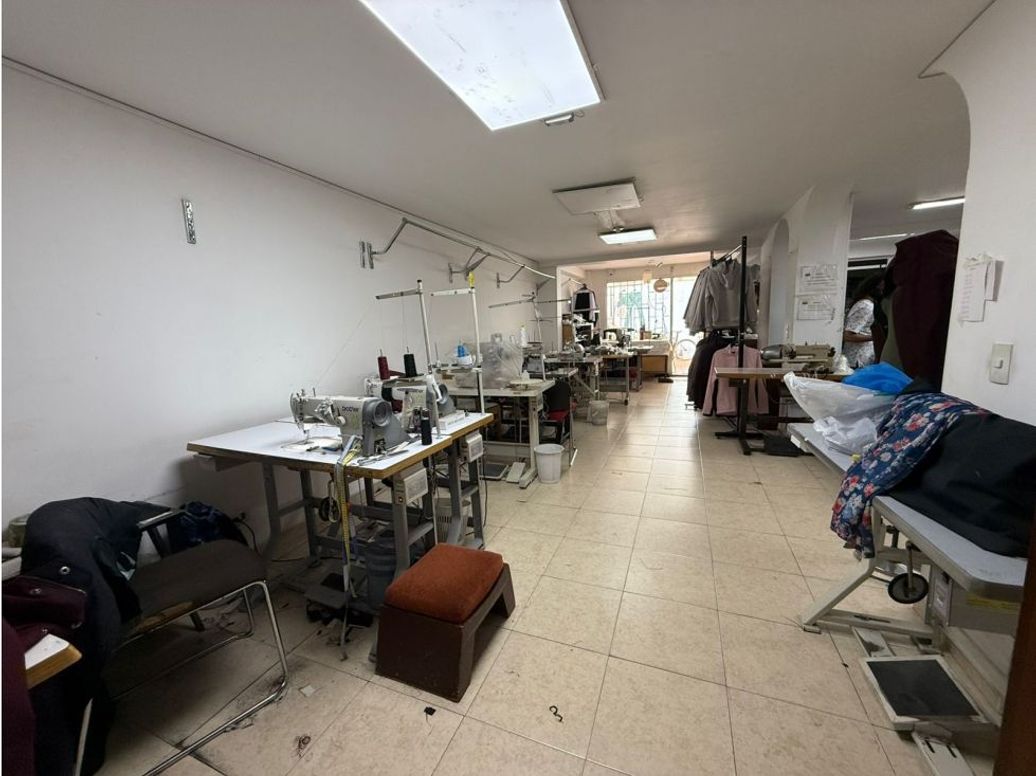 Casa de 3 alcobas en venta en La Esmeralda, Bogotá, 239 m² · foto 8 de 20