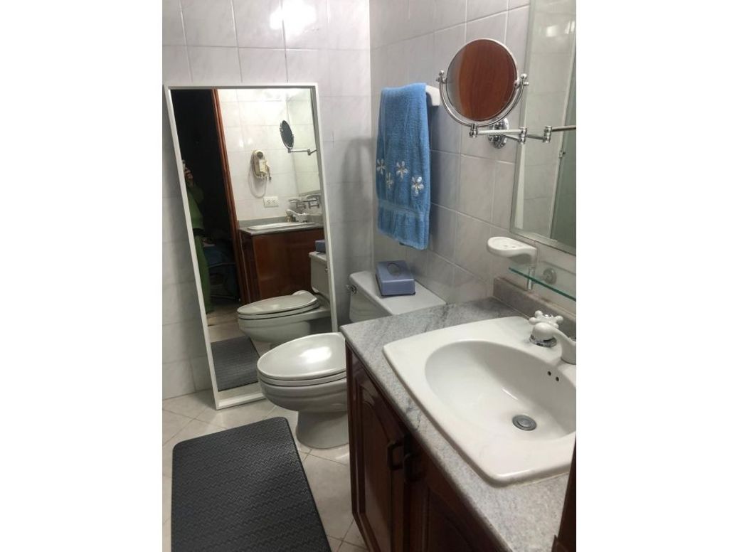 Casa de 4 alcobas en venta en Club De Los Lagartos, Bogotá, 268 m² · foto 7 de 9
