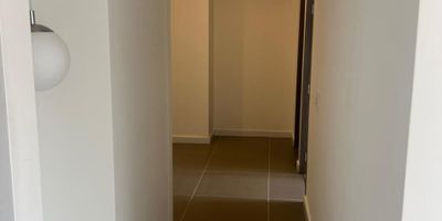 Cocina IntegralOkBalcónOkCuarto ÚtilOkAscensorOkPorteríaOkPiscinaOkZonas VerdesOkAlcobas2Baños3Closets1Vestier1Tipo De PisoCerámicaHoras Portería24HORASParqueadero Doble LinealOk