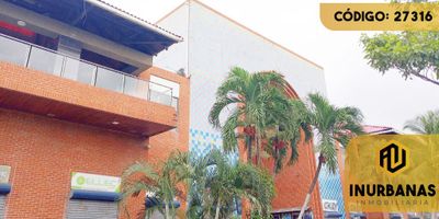 CÓDIGO INTERNO: 27316 - LOCAL COMERCIAL CONSTA DE BAÑO SOCIAL, CONEXIÓN PARA AIRES, DIVISIONES, PUERTA DE SEGURIDAD, PISO EN CERÁMICA, LOZA DE CONCRETO. EL CENTRO COMERCIAL CUENTA CON VIGILANCIA 24/7. UBICADO CERCA A VÍAS PRINCIPALES, PARQUES, COLEGIOS, SUPERMERCADOS, TRANSPORTE PÚBLICO E IGLESIAS. ACTUALMENTE SE ENCUENTRA ARRENDADO CON UN VALOR DE $3.500.000.
