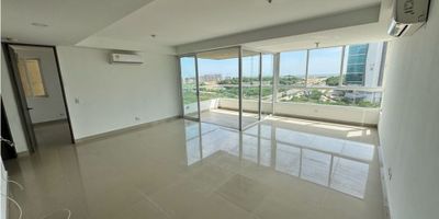 Este hermoso apartamento ubicado en el sector de Barranquilla, Atlántico es la opción ideal para quienes buscan una combinación perfecta entre comodidad, diseño y excelente ubicación. Con un área total de 95 metros cuadrados y una distribución ideal, este inmueble está listo para ser alquilado y convertirse en tu nuevo hogar en la ciudad.

Sus 95 metros cuadrados se distribuyen en una amplia área construida y privada de igual medida, lo cual ofrece un amplio espacio para cada una de tus actividades diarias. Con 2 cómodas alcobas y 2 baños completos, este apartamento es ideal para recibir a familiares y amigos, o simplemente para disfrutar de tu espacio personal.

Entre sus características internas, destacamos su versatilidad para admitir mascotas y su sistema de aire acondicionado que te permitirá mantener el lugar fresco y cómodo durante todo el año. Además, cuenta con armarios empotrados y un balcón con vista panorámica, perfectos para almacenar tus pertenencias y disfrutar de una agradable vista desde la comodidad de tu hogar.

La cocina está totalmente equipada con todos los electrodomésticos necesarios para preparar tus comidas favoritas, además de contar con una moderna cocina integral y un práctico calentador de agua. También podrás disfrutar de amplios closets y un depósito adicional que te permitirán maximizar el espacio en tu apartamento.

Además de todas estas características internas, este apartamento también te ofrece una serie de comodidades externas que harán de tu día a día una experiencia inolvidable. Su acceso pavimentado y la posibilidad de contar con un garaje o cochera dentro del edificio, hacen que moverte por la ciudad sea muy fácil y seguro. También podrás disfrutar de una amplia variedad de zonas verdes, jardines y áreas sociales, ideales para pasar tiempo al aire libre y disfrutar de la naturaleza sin salir de casa.

El edificio cuenta con excelentes comodidades, como un ascensor y una portería/recepció