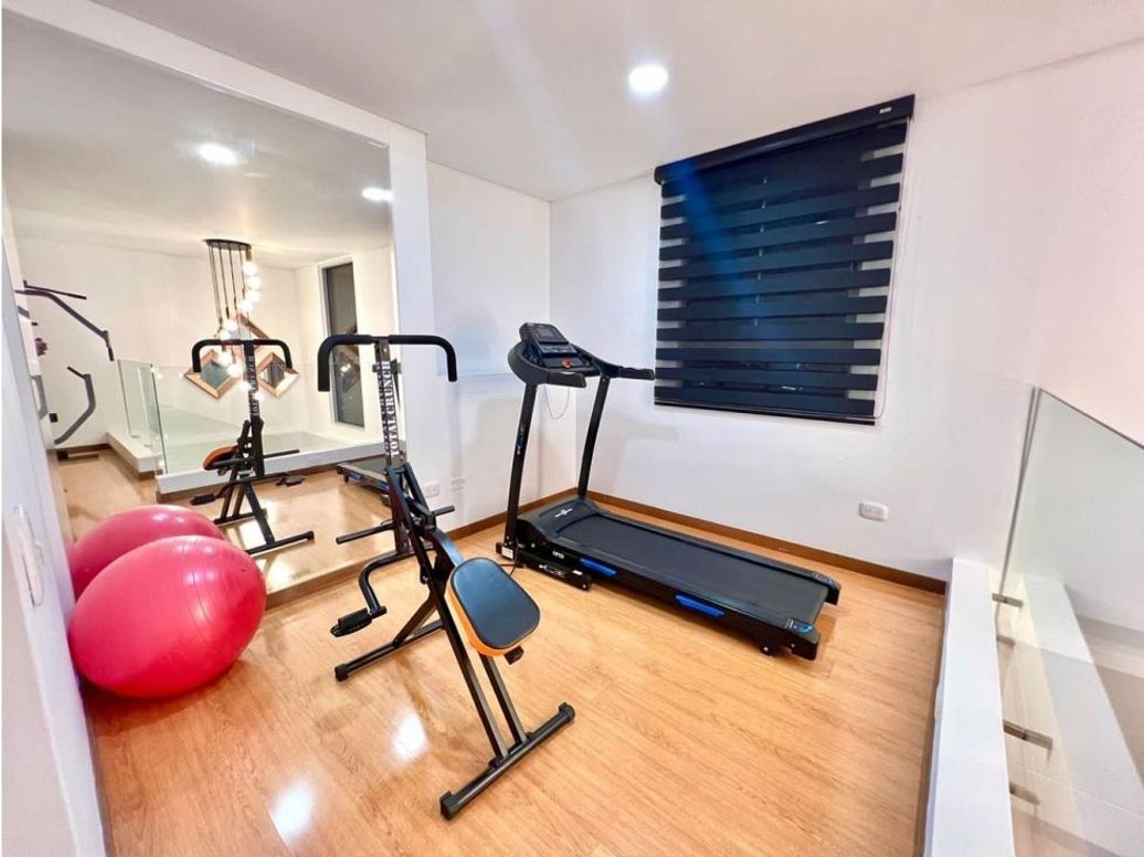 Apartamento de 3 alcobas en venta en Samper Mendoza, Bogotá, 137 m² · foto 16 de 17