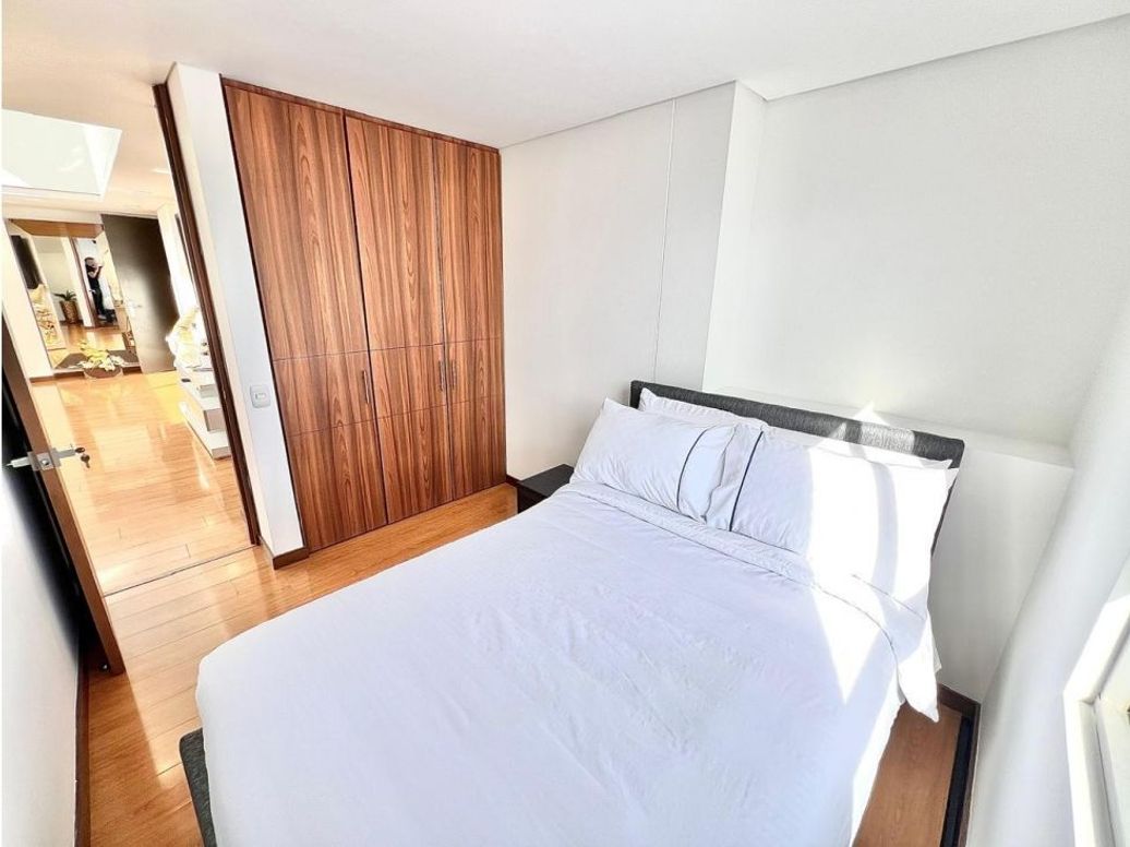 Apartamento de 3 alcobas en arriendo en Samper Mendoza, Bogotá, 137 m² · foto 5 de 17