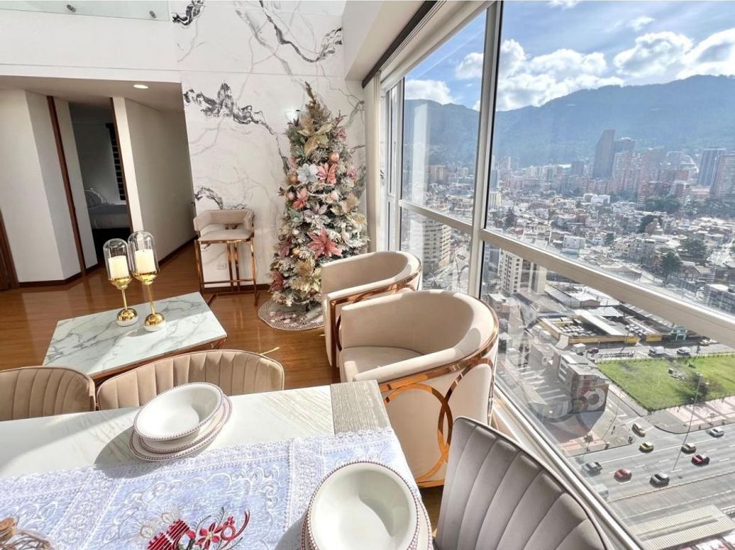 Apartamento de 3 alcobas en arriendo en Samper Mendoza, Bogotá, 137 m² · foto 2 de 17