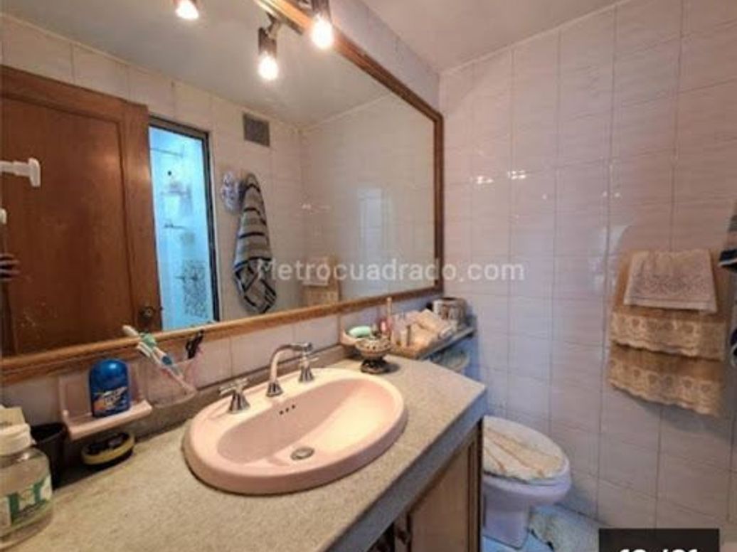 Apartamento de 3 alcobas en arriendo en Chicó Navarra, Bogotá, 135 m² · foto 15 de 16