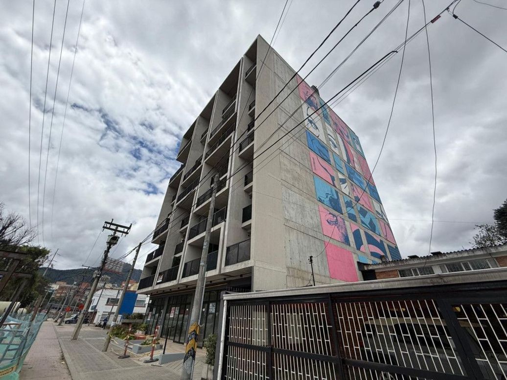 Casa de 5 alcobas en venta en Polo Club, Bogotá, 624 m² · foto 6 de 20