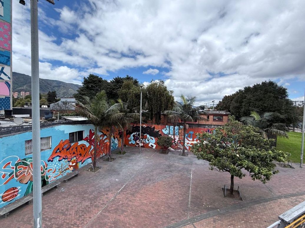 Casa de 5 alcobas en venta en Polo Club, Bogotá, 624 m² · foto 15 de 20
