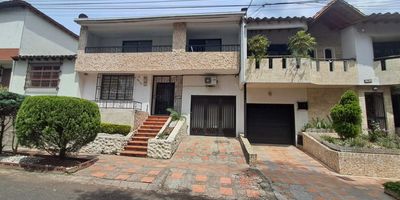 Casa Arriendo 380 mts Antioquia MEDELLÍN SANTA TERESITA Codigo Coninsa:92816