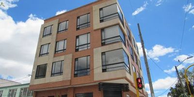 Apartamento venta ciudad jardín, excelente ubicación cerca de la av. 1 de mayo, cr 10, av caracas, hospital san Rafael, parque metropolitano san Cristóbal, velonero, estación Transmilenio  Fucha y Centro Nariño, muy buenas vías de acceso y trasporte, zona bancaria a 5 minutos en vehículo, en edificio que cuenta con gimnasio, BBQ en la terraza, puertas automatizadas, cámaras de vigilancia, apartamento en segundo piso que consta de 3 habitaciones con closet, cocina integral, zona de lavandería, sala comedor, 2 baños 1 social y 1 privado, con excelentes terminados, Nuestra firma respalda su inversión.