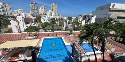 Se vende apartamento de 3 habitaciones en edificio residencial en Rodadero Sur, Santa Marta.

Para confirmar cualquier dato de la publicacion, realizar preguntas adicionales o agendar citas para conocer la propiedad, contactanos! 
