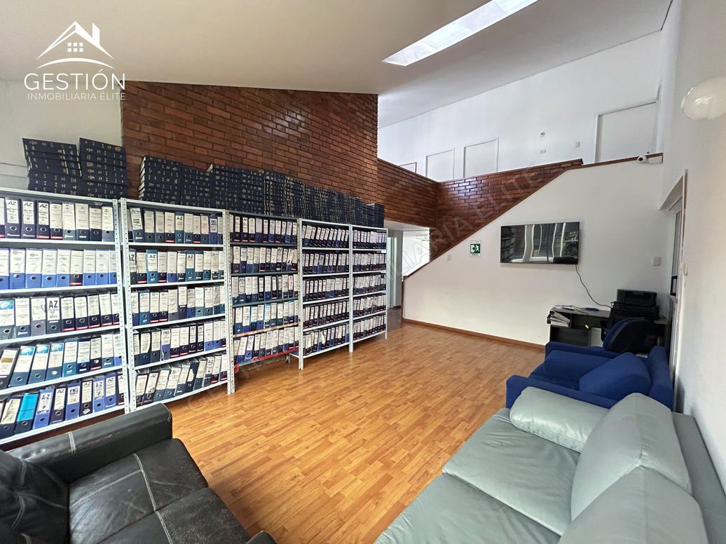 Casa de 3 alcobas en venta en Niza, Bogotá, 398 m² · foto 6 de 20