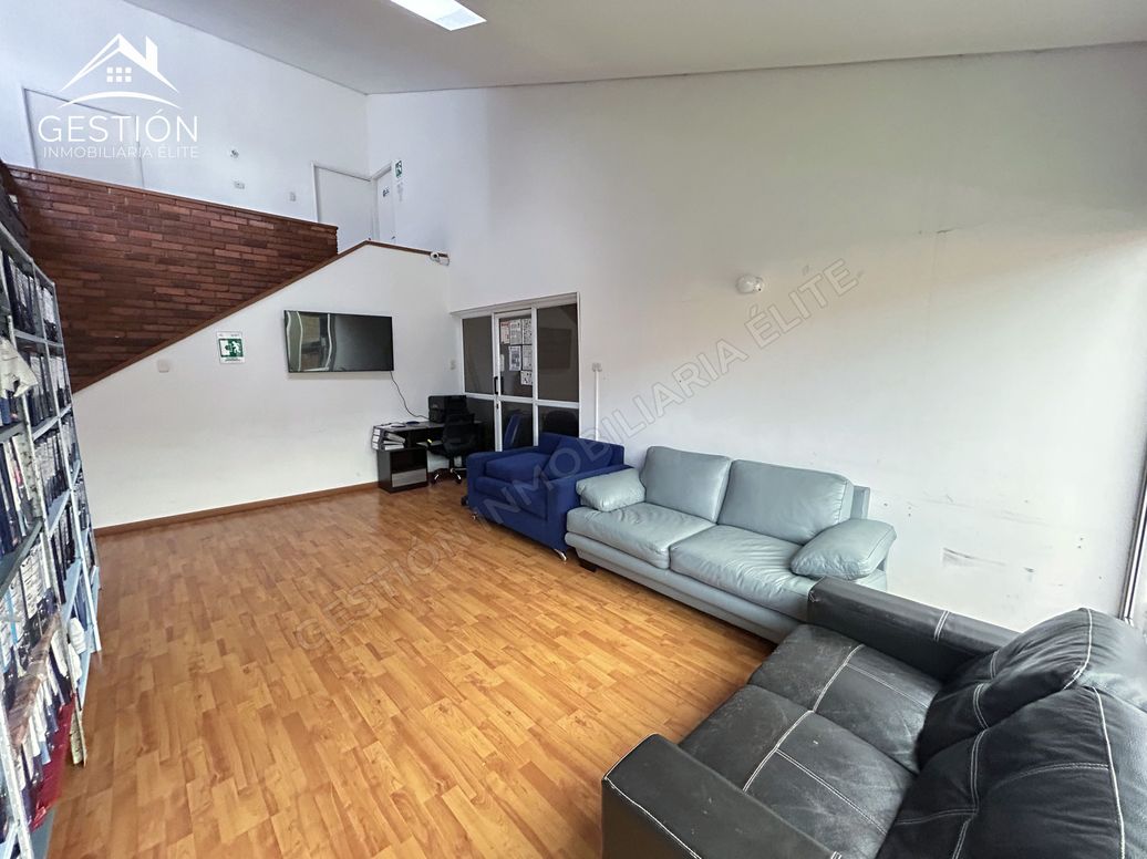 Casa de 3 alcobas en venta en Niza, Bogotá, 398 m² · foto 5 de 20