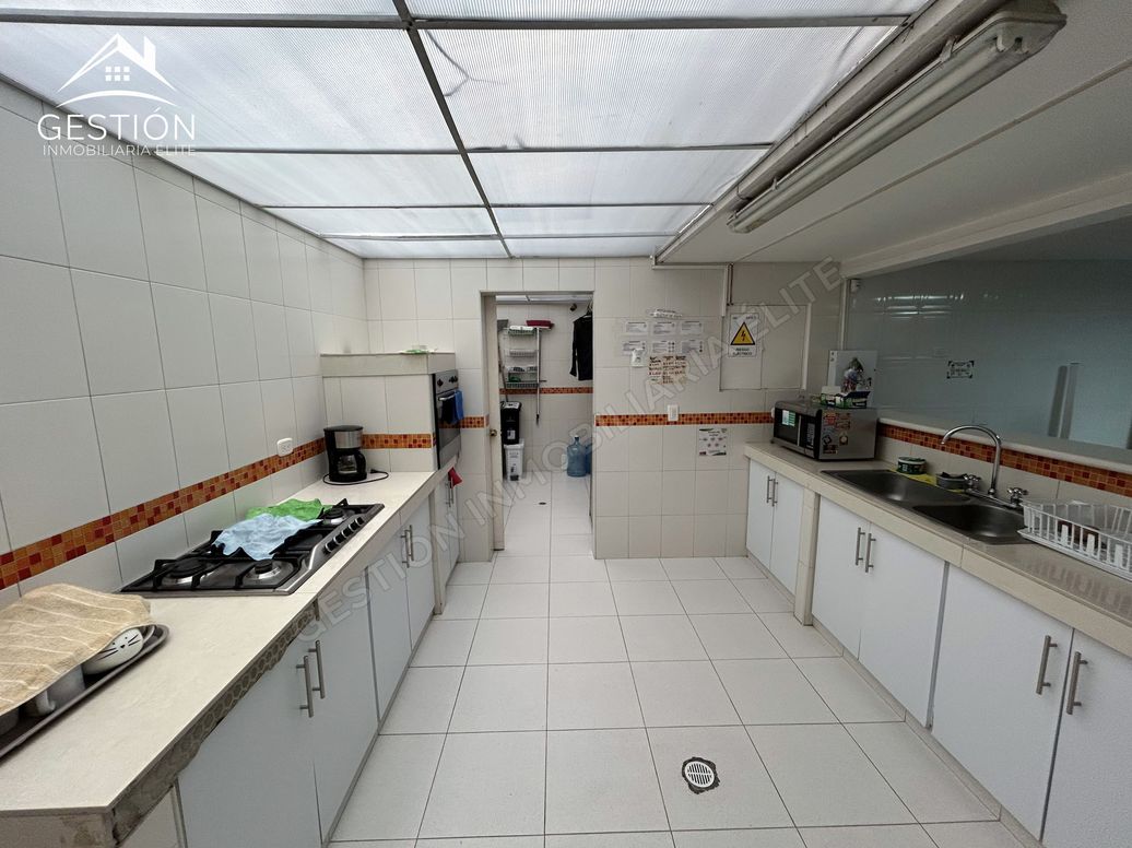 Casa de 3 alcobas en venta en Niza, Bogotá, 398 m² · foto 9 de 20