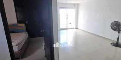 Apartamento en venta en Cartagena, Bolívar. Ubicado en el barrio BR Parque Residencial Los Alpes, este inmueble ofrece una excelente ubicación en Cartagena. Cuenta con 97 m² de área construida, distribuidos en 3 habitaciones y 2 baños, ideal para familias. Esta propiedad de 6 años de antigüedad está disponible por $205,000,000. Para más detalles sobre este apartamento en Los Alpes, Cartagena, y conocerlo, puedes usar las opciones de WhatsApp, quiero que me contacten o ver teléfonos.