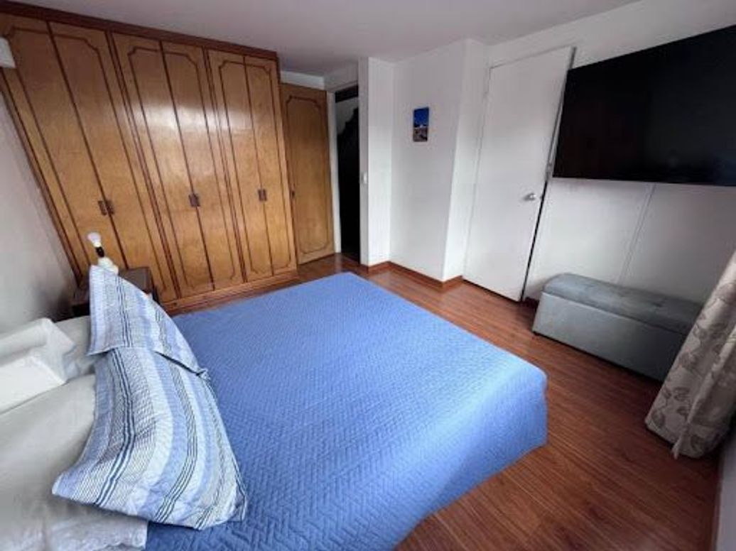 Casa de 5 alcobas en venta en Rincón Santo, Bogotá, 245 m² · foto 8 de 20